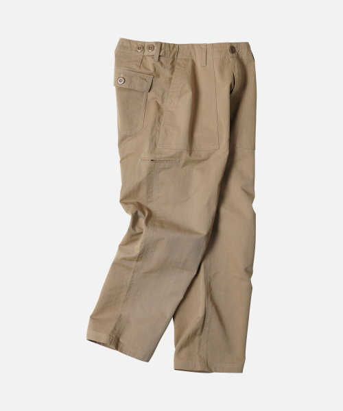 FRIZMWORKS(フリズムワークス)の「CN FATIGUE PANTS _ BEIGE(その他パンツ・メンズ・その他・MEDIUM/LARGE/X-LARGE/SMALL)」の2枚目の写真