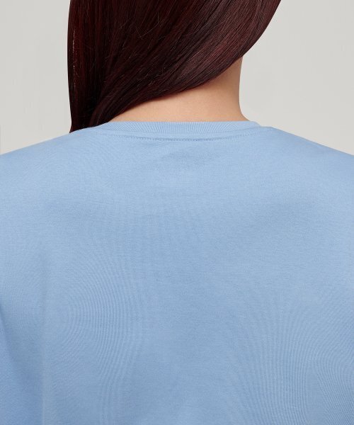MUSINSA STANDARD WOMAN（ムシンサスタンダードウーマン）の「ウィメンズベーシッククルーネックTシャツ[スカイブルー]（Tシャツ/カットソー・レディース・その他・SMALL/MEDIUM/LARGE/X-LARGE/X-SMALL）」の4枚目の写真