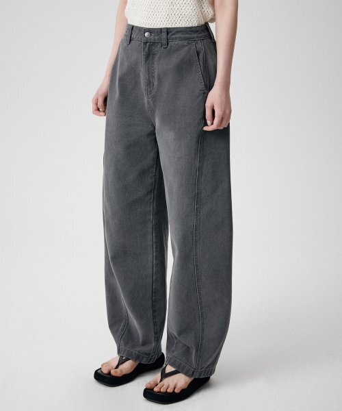 MUSINSA STANDARD WOMAN(ムシンサスタンダードウーマン)の「ウーマンズツイストセミバルーンデニムパンツ【グレー】(デニムパンツ・レディース・その他・30/24/25/26/27)」の3枚目の写真