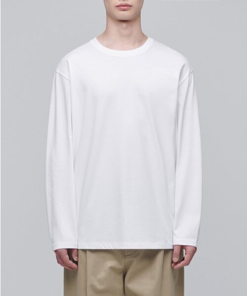 MUSINSA STANDARD（ムシンサスタンダード）の「スーピマリラックスドクルーネック長袖Tシャツ[ホワイト]（Tシャツ/カットソー・メンズ・その他・SMALL/MEDIUM/LARGE/X-LARGE/XX-LARGE/XXX-LARGE）」の2枚目の写真