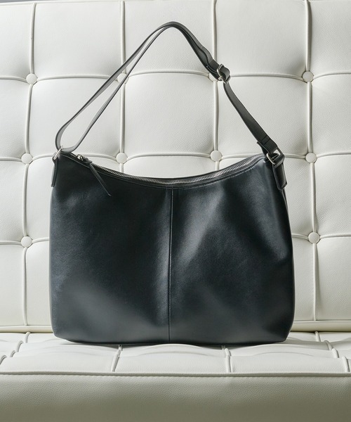 Adoon plain（アドーンプレーン）の「2-WayArtificial Grain  Shoulder Bag / 2Way合皮ショルダーバッグ（ショルダーバッグ・メンズ・ブラック/ブラウン・FREE）」の2枚目の写真