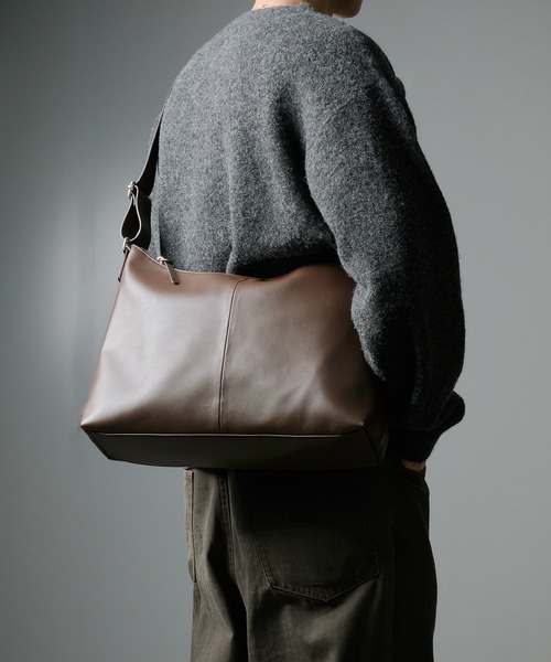 Adoon plain（アドーンプレーン）の「2-WayArtificial Grain  Shoulder Bag / 2Way合皮ショルダーバッグ（ショルダーバッグ・メンズ・ブラック/ブラウン・FREE）」の15枚目の写真