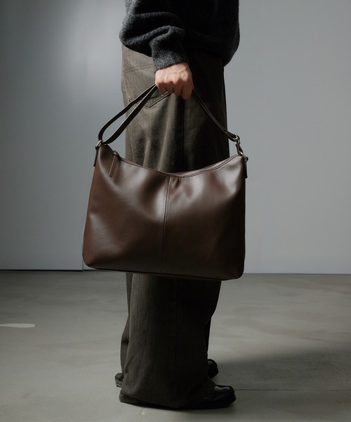 Adoon plain（アドーンプレーン）の「2-WayArtificial Grain  Shoulder Bag / 2Way合皮ショルダーバッグ（ショルダーバッグ・メンズ・ブラック/ブラウン・FREE）」の17枚目の写真