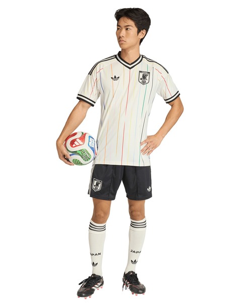 adidas(アディダス)の「adidas/アディダス サッカー日本代表 2026 アウェイ レプリカ ユニフォーム(Tシャツ/カットソー・メンズ・ホワイト×ブラック・XL/2XL/L/M/3XL)」の7枚目の写真