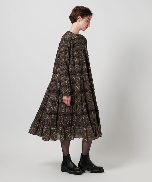 Pheeta（フィータ）の「＜Pheeta＞Billie ミモレ丈 プリント ワンピース/014C-20P（ワンピース・レディース・ダークブラウン・1）」の2枚目の写真