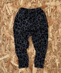 SHISKY（シスキー）の「裏起毛 綿タッチ　ピリング防止加工　 総柄 テーパード スウェットパンツ（スウェットパンツ）」