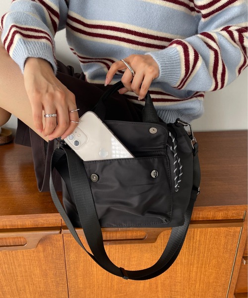 210nouve（トゥージュヌーブ）の「【2WAY】アウトポケット ドロスト ショルダー/ハンドバッグ（ハンドバッグ・レディース・ベージュ/ブラック/グリーン/レッド・FREE）」の15枚目の写真