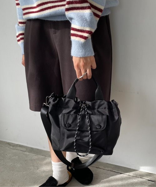 210nouve（トゥージュヌーブ）の「【2WAY】アウトポケット ドロスト ショルダー/ハンドバッグ（ハンドバッグ・レディース・ベージュ/ブラック/グリーン/レッド・FREE）」の17枚目の写真