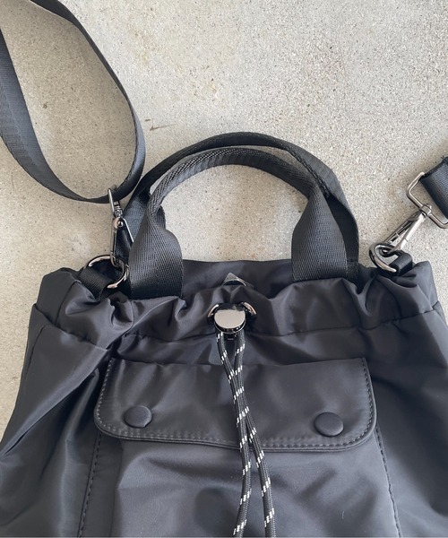 210nouve（トゥージュヌーブ）の「【2WAY】アウトポケット ドロスト ショルダー/ハンドバッグ（ハンドバッグ・レディース・ベージュ/ブラック/グリーン/レッド・FREE）」の11枚目の写真