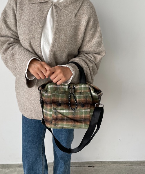 210nouve（トゥージュヌーブ）の「【2WAY】アウトポケット ドロスト ショルダー/ハンドバッグ（ハンドバッグ・レディース・ベージュ/ブラック/グリーン/レッド・FREE）」の22枚目の写真