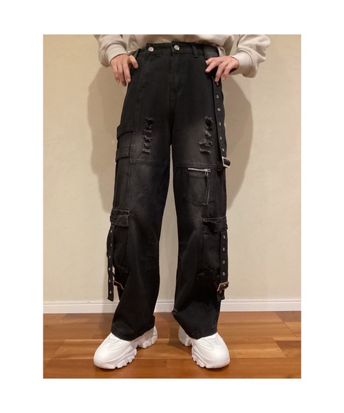 Bling Leads（ブリングリーズ）の「【Blss】【Bling Leads】ダメージ加工カーゴデニムパンツ（デニムパンツ・メンズ・ブラック/ブルー・FREE）」の2枚目の写真