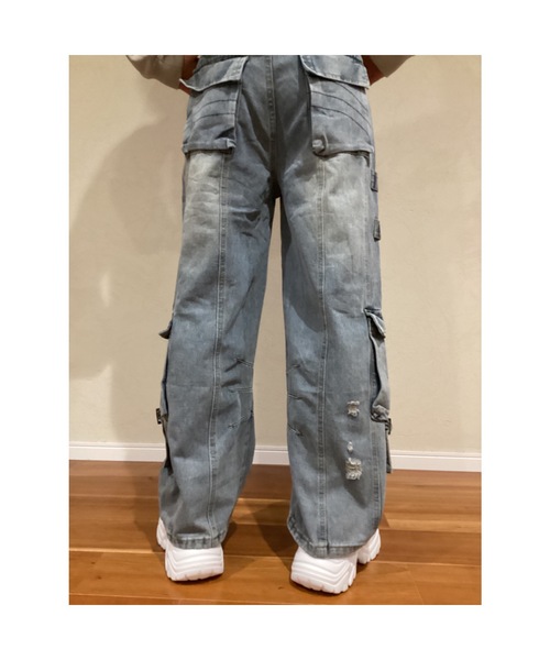 Bling Leads（ブリングリーズ）の「【Blss】【Bling Leads】ダメージ加工カーゴデニムパンツ（デニムパンツ・メンズ・ブラック/ブルー・FREE）」の4枚目の写真