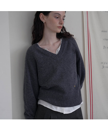 Wool V-neck Knit [Black]