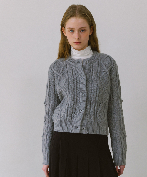 美品　フレームワーク ケーブル　アイルランド製くるみボタンカーディガン グレー 美品 フレームワーク ケーブル アイルランド製くるみボタン
