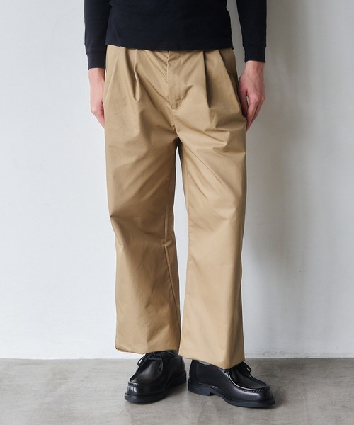 NewAnce(ニュアンス)の「【NewAnce】Wide Two-Tuck Pants / ワイドツータックパンツ スラックス -オリジナルツイルシリーズ- ≪セットアップ対応可≫(スラックス・メンズ・ベージュ/ブラック・S/M/L)」の2枚目の写真