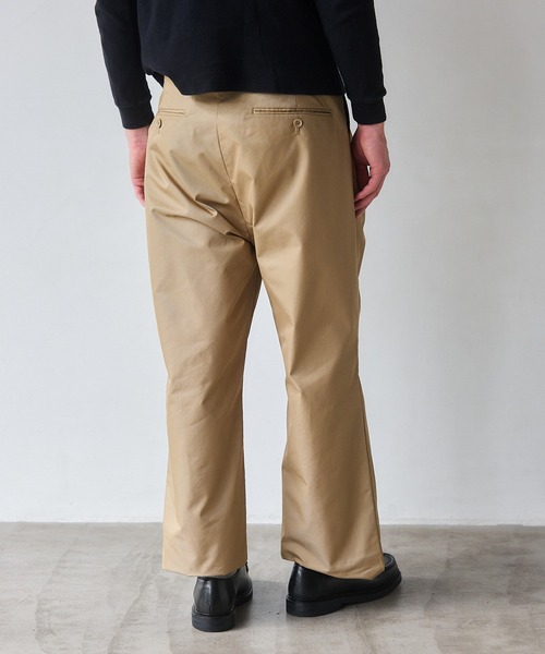 NewAnce(ニュアンス)の「【NewAnce】Wide Two-Tuck Pants / ワイドツータックパンツ スラックス -オリジナルツイルシリーズ- ≪セットアップ対応可≫(スラックス・メンズ・ベージュ/ブラック・S/M/L)」の17枚目の写真