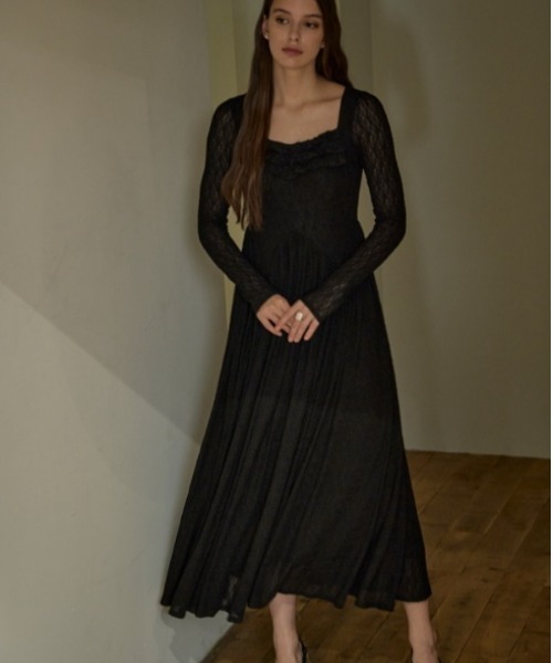 ERADIE(エラディエ)の「Heart Neck Lace One Piece ハートネックストレッチレースワンピース(ワンピース・レディース・Brick/アイボリー/ブラック・FREE)」の1枚目の写真