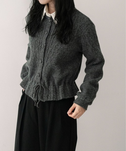 on:nue（オンニュ）の「【on:nue】[着用動画あり！] ケーブル編みペプラムショートカーディガン（カーディガン/ボレロ・レディース・ブラウン/グレー/アイボリー・FREE）」の21枚目の写真