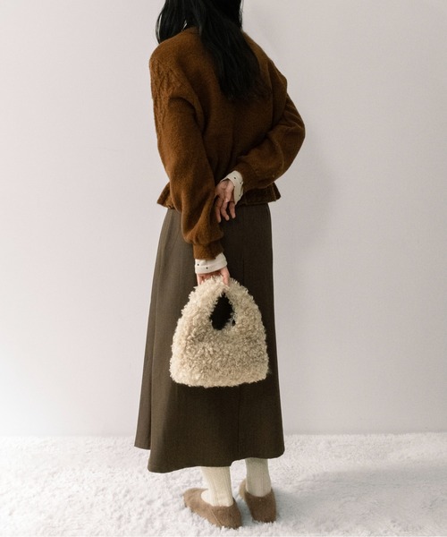 on:nue（オンニュ）の「【on:nue】[着用動画あり！] ケーブル編みペプラムショートカーディガン（カーディガン/ボレロ・レディース・ブラウン/グレー/アイボリー・FREE）」の16枚目の写真