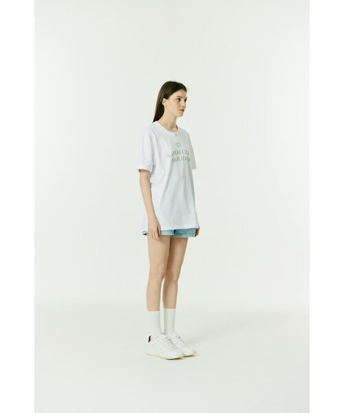 ROYAL CLUB HOLIDAY（ロイヤルクラブホリデー）の「セミオーバーフィットロゴ半袖Tシャツホワイト（Tシャツ/カットソー・メンズ・ホワイト・MEDIUM/LARGE）」の4枚目の写真