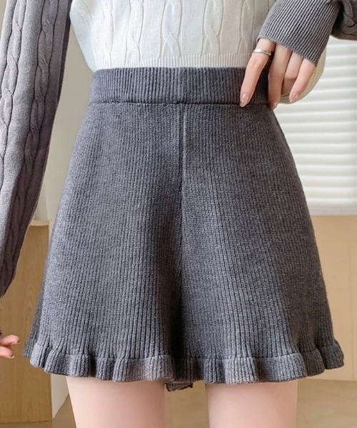 ampm(エーエムピーエム)の「フリルヘム ニットショートパンツ(その他パンツ・レディース・グレー/ブラック・M/L)」の3枚目の写真