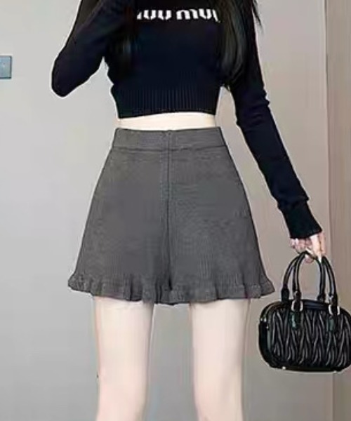 ampm(エーエムピーエム)の「フリルヘム ニットショートパンツ(その他パンツ・レディース・グレー/ブラック・M/L)」の11枚目の写真