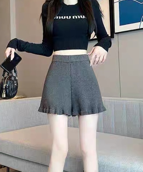 ampm(エーエムピーエム)の「フリルヘム ニットショートパンツ(その他パンツ・レディース・グレー/ブラック・M/L)」の16枚目の写真