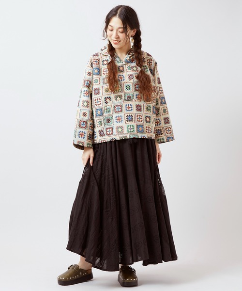 チャイハネ（チャイハネ）の「【チャイハネ】シェピフードトップス（パーカー・レディース・ホワイト/ブラック・FREE）」の4枚目の写真