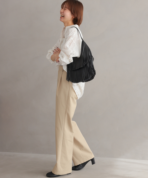 JOURNAL STANDARD relume（ジャーナルスタンダード　レリューム）の「《追加 / 新色》パッチワークレースシャツ（シャツ/ブラウス・レディース・ホワイト/ブラック・FREE）」の4枚目の写真