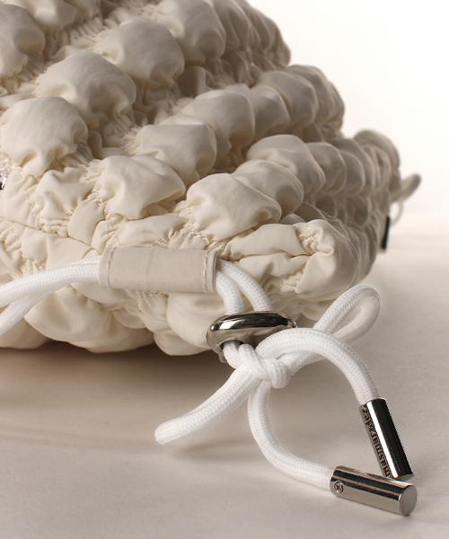 MASMARULEZ（マスマルールズ）の「[INT] Quilting gym sack string bag _ Ivory（バックパック/リュック・レディース・その他・FREE）」の9枚目の写真