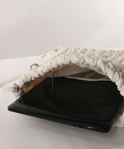 MASMARULEZ（マスマルールズ）の「[INT] Quilting gym sack string bag _ Ivory（バックパック/リュック・レディース・その他・FREE）」の11枚目の写真