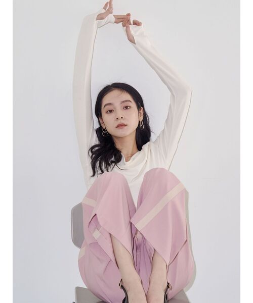 LAGUNAMOON（ラグナムーン）の「オフショルドレープ2WAYトップス（Tシャツ/カットソー・レディース・ブラック/アイボリー/ピンク/ライトグレー・FREE）」の15枚目の写真