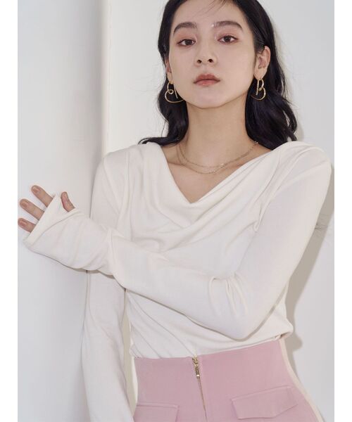 LAGUNAMOON（ラグナムーン）の「オフショルドレープ2WAYトップス（Tシャツ/カットソー・レディース・ブラック/アイボリー/ピンク/ライトグレー・FREE）」の17枚目の写真