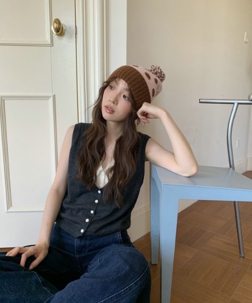 WEGO(ウィゴー)の「WEGO/【ドット柄】ポンポンドロップバイカラーニット(ニットキャップ/ビーニー・レディース・ブルー・FREE)」の7枚目の写真