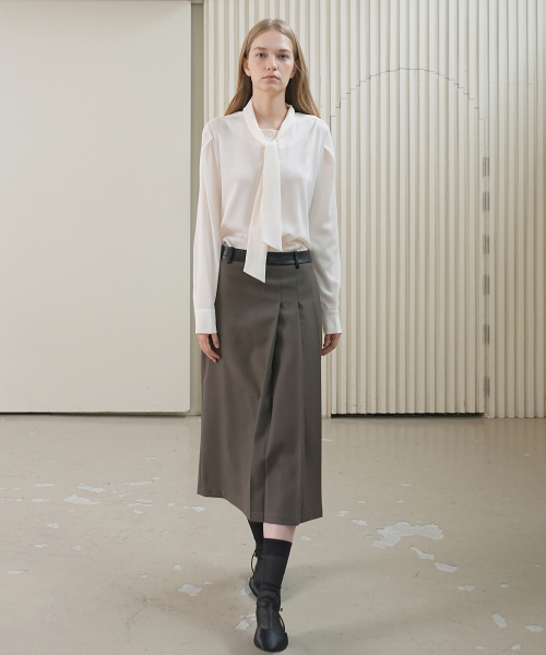 PAUL&ALICE(ポール&アリス)の「TIE BLOUSE / IVORY(シャツ/ブラウス・レディース・アイボリー・FREE)」の3枚目の写真