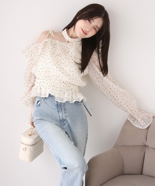 one after another NICE CLAUP（ワンアフターアナザーナイスクラップ）の「【S/Mサイズ展開】サイドカット美脚リボンデニムパンツ（デニムパンツ・レディース・ブルー系その他/ブラック/ライトブルー・SMALL/MEDIUM）」の8枚目の写真