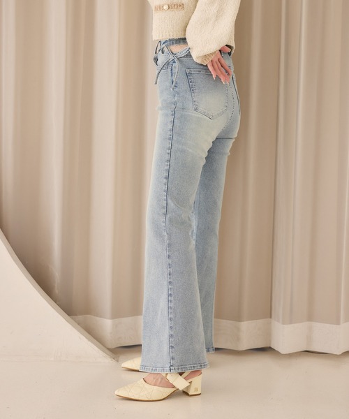 one after another NICE CLAUP（ワンアフターアナザーナイスクラップ）の「【選べる4サイズ展開】サイドカット美脚ビジューデニムパンツ（デニムパンツ・レディース・ブルー系その他/ブラック/ライトブルー・SMALL/MEDIUM/LARGE/X-SMALL）」の20枚目の写真