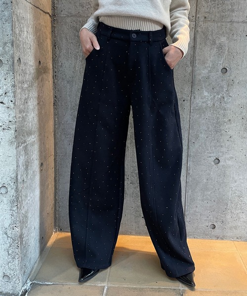 ROGER AND RAW（ロジャーアンドロウ）の「［起毛ポンチ］ベルト付きラインストーンストレートパンツ（その他パンツ・レディース・ホワイト/ブラック/グレー・FREE）」の5枚目の写真