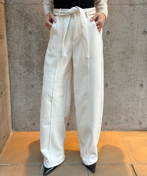 ROGER AND RAW（ロジャーアンドロウ）の「［起毛ポンチ］ベルト付きラインストーンストレートパンツ（その他パンツ・レディース・ホワイト/ブラック/グレー・FREE）」の21枚目の写真