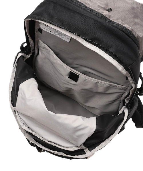 NIKE（ナイキ）の「NIKE ACG DAYMAX BACKPACK HJ8178-010（ショルダーバッグ・メンズ・ブラック・ONE SIZE）」の4枚目の写真