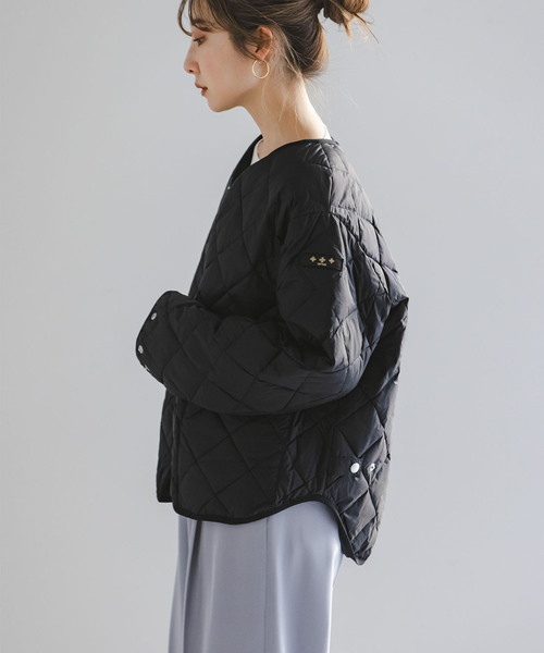 TATRAS(タトラス)の「《WEB・東武池袋店 限定展開》TATRAS/タトラス LARISSA(ラリッサ)(ダウンジャケット/コート・レディース・ライトグレー/ブラック・SMALL/MEDIUM)」の6枚目の写真