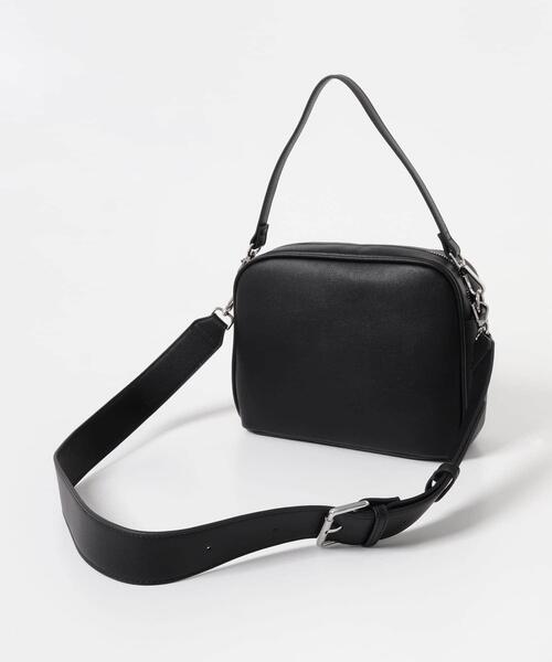 URBAN RESEARCH DOORS（アーバンリサーチドアーズ）の「2WAYスクエアショルダーバッグ（ショルダーバッグ・レディース・ブラック/ベージュ系その他・ONE）」の6枚目の写真