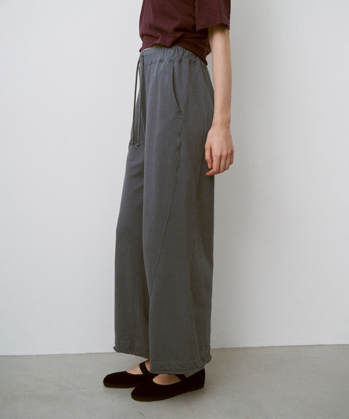 UNFIL(アンフィル)の「UNFIL アンフィル / cotton open-end yarn terry wide sweat pants コットンオープンエンドヤーン裏毛ワイドスウェットパンツ / WXSP-UW120(スウェットパンツ・レディース・ブルー系その他/オフホワイト・0)」の4枚目の写真