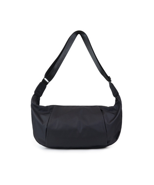 Un coeur(アンクール)の「【Un coeur/アンクール】CROISSANT SHOULDER M / クロワッサン ショルダー M RUI / K905065(ショルダーバッグ・メンズ・ブラウン/グレイッシュベージュ/ブラック/グレー・FREE)」の5枚目の写真