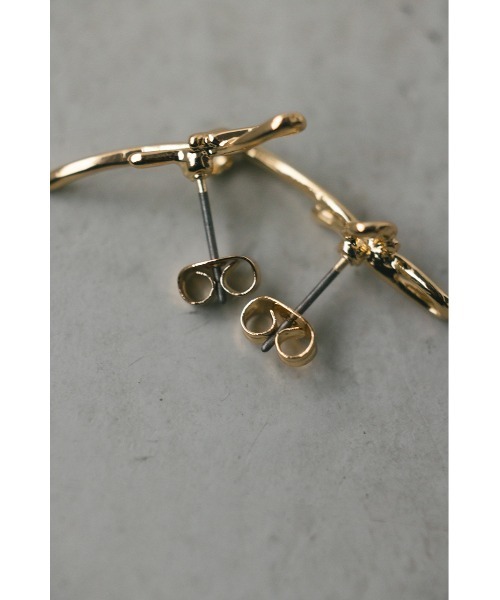 STYLEMIXER（スタイルミキサー）の「リボンピアス（ピアス（両耳用）・レディース・ゴールド/シルバー・FREE）」の12枚目の写真