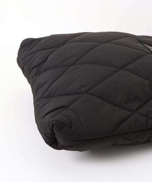 Barbour(バブアー)の「【Barbour】barbour connie quilted tote bag / LBA0553(トートバッグ・レディース・ブラック・FREE)」の4枚目の写真