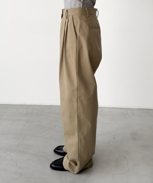 CANAL JEAN（キャナルジーン）の「El mar　コットンツータックパンツ（その他パンツ・レディース・ネイビー/ベージュ/アイボリー・SMALL/MEDIUM）」の9枚目の写真