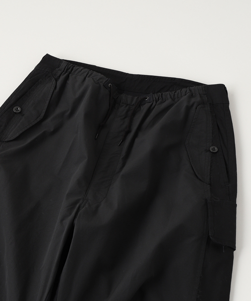 YOKE（ヨーク）の「YOKE / ヨーク Connected Military Pants（カーゴパンツ・メンズ・ブラック・3）」の3枚目の写真
