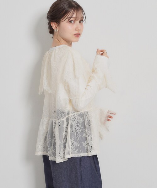 couture brooch(クチュールブローチ)の「スカラップレースブラウス(シャツ/ブラウス・レディース・アイボリー/ブラック・38/40)」の4枚目の写真