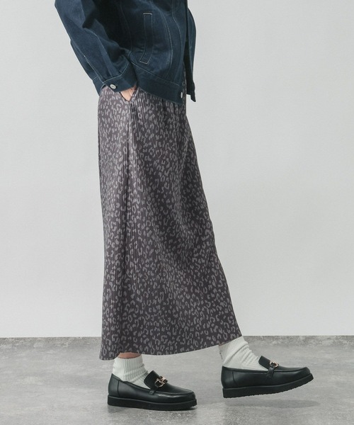 GLOBAL WORK（グローバルワーク）の「セルフカットプリーツナロースカート/638731（スカート・レディース・ライトベージュ/グレー系その他/ブラック/ダークブラウン・REGULAR/SHORT）」の20枚目の写真